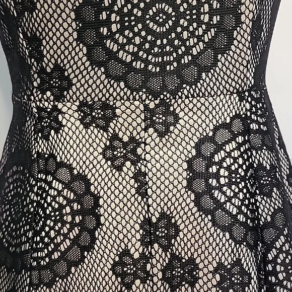 ENFOCUS STUDIO DRESS - Picture 6 of 9